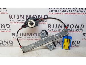 Gebruikte Ruitmechaniek 4Deurs rechts-achter Ford Fiesta 6 (JA8) 1.0 EcoBoost 12V 100 Prijs € 20,00 Margeregeling aangeboden door Autodemontage Rijnmond BV