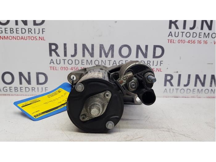 Startmotor från en Audi A1 Sportback (8XA/8XF) 1.4 TFSI 16V 122 2014