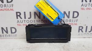 Używane Wyswietlacz wewnetrzny Opel Astra J Sports Tourer (PD8/PE8/PF8) 2.0 CDTI 16V 160 Cena na żądanie oferowane przez Autodemontage Rijnmond BV