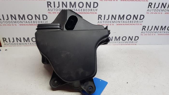 Luftfilterhus från en BMW 1 serie (E87/87N) 116i 2.0 16V 2010