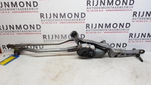 Gebruikte Ruitenwismotor + Mechaniek Mercedes E Estate (S212) E-200 CDI 16V BlueEfficiency,BlueTEC Prijs op aanvraag aangeboden door Autodemontage Rijnmond BV