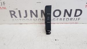 Used Start/stop switch Volkswagen Golf VII (AUA) 1.6 TDI 16V Price € 12,10 Inclusive VAT offered by Autodemontage Rijnmond BV