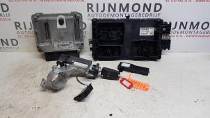 Używane Stacyjka + sterownik Opel Insignia 2.0 CDTI 16V 130 Ecotec Cena na żądanie oferowane przez Autodemontage Rijnmond BV