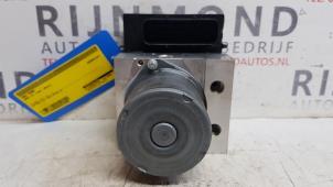 Używane Pompa ABS BMW X1 (E84) sDrive 20d 2.0 16V Cena € 211,75 Z VAT oferowane przez Autodemontage Rijnmond BV