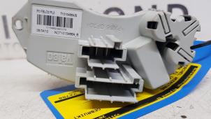 Używane Opornik nagrzewnicy BMW X1 (E84) sDrive 20d 2.0 16V Cena na żądanie oferowane przez Autodemontage Rijnmond BV