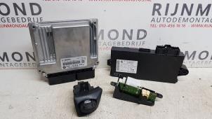 Używane Stacyjka + sterownik BMW X1 (E84) xDrive 18d 2.0 16V Cena na żądanie oferowane przez Autodemontage Rijnmond BV