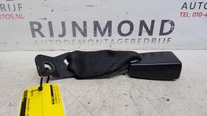Używane Wtyk pasa bezpieczenstwa lewy tyl BMW X1 (E84) xDrive 18d 2.0 16V Cena na żądanie oferowane przez Autodemontage Rijnmond BV