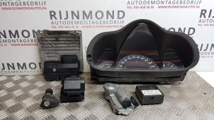 Gebruikte Kontaktslot + computer Mercedes C Sportcoupé (C203) 1.8 C-180K 16V Prijs op aanvraag aangeboden door Autodemontage Rijnmond BV