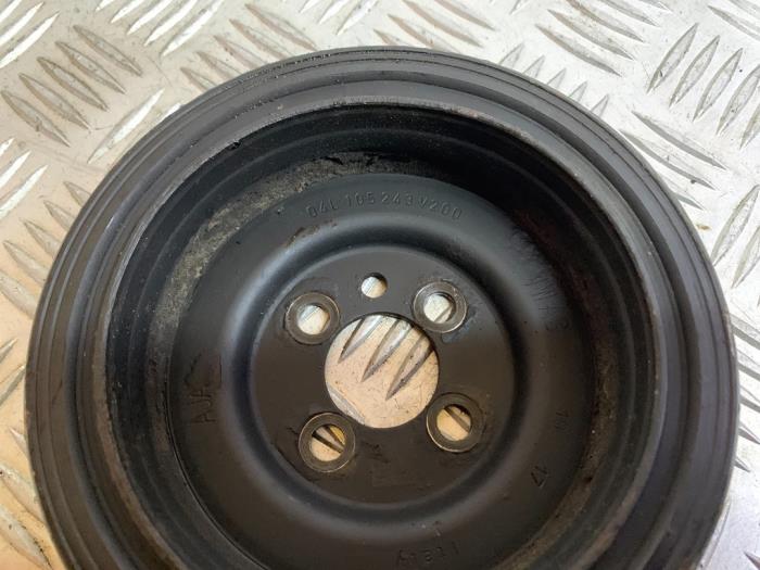 Remskiva, vevaxel från en Volkswagen Golf VII Variant (AUVV) 1.6 TDI BMT 16V 2017