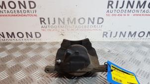 Gebruikte Remklauw (Tang) rechts-voor Mercedes B (W246) 1.6 B-180 BlueEFFICIENCY Turbo 16V Prijs € 60,50 Inclusief btw aangeboden door Autodemontage Rijnmond BV