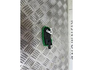 Używane Rózne Kia Cee'd (JDB5) 1.6 GDI 16V Cena na żądanie oferowane przez Autodemontage Rijnmond BV