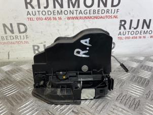Używane Mechanizm blokady drzwi prawych tylnych wersja 4-drzwiowa BMW X1 (E84) xDrive 18d 2.0 16V Cena € 30,25 Z VAT oferowane przez Autodemontage Rijnmond BV