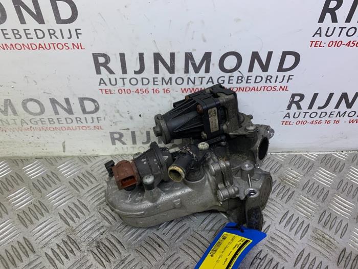 EGR Klep van een Opel Combo 1.3 CDTI 16V ecoFlex 2014