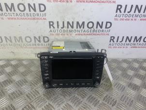 Begagnade Navigeringssystem Volkswagen Golf V (1K1) 1.6 FSI 16V Pris € 80,00 Marginaltabell erbjuds av Autodemontage Rijnmond BV