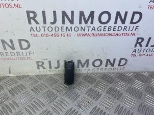 Gebruikte PDC Schakelaar Mercedes E (R207) E-350 CDI, d BlueTEC 3.0 V6 24V Prijs op aanvraag aangeboden door Autodemontage Rijnmond BV