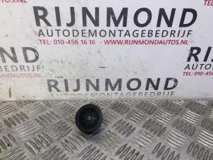 Używane Glosnik wysokotonowy Jaguar XE 2.0d 180 16V Cena na żądanie oferowane przez Autodemontage Rijnmond BV