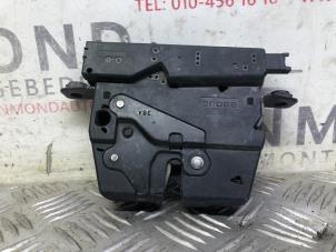 Begagnade Låsmekanism, baklucka BMW 3 serie (F30) 316d 2.0 16V Pris på förfrågan erbjuds av Autodemontage Rijnmond BV