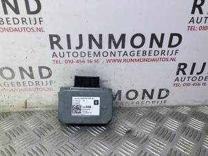 Gebruikte Keyless vehicle module Opel Insignia Sports Tourer 1.5 Turbo 16V 165 Prijs € 50,00 Margeregeling aangeboden door Autodemontage Rijnmond BV