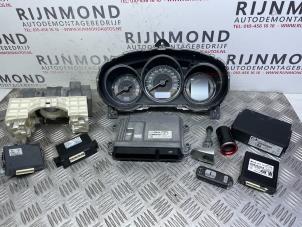 Begagnade Tändningslås + dator Mazda 6 SportBreak (GJ/GH/GL) 2.2 SkyActiv-D 175 16V Pris på förfrågan erbjuds av Autodemontage Rijnmond BV