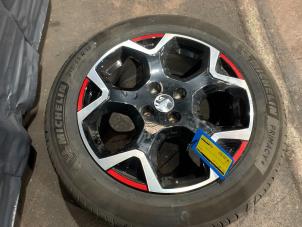 Używane Obrecz + Opona zimowa Opel Mokka 1.2 Turbo 12V Cena € 302,50 Z VAT oferowane przez Autodemontage Rijnmond BV