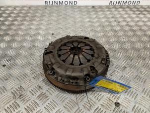 Używane Dwumasowe kolo zamachowe Fiat Punto Evo (199) 1.3 JTD Multijet 85 16V Euro 5 Cena na żądanie oferowane przez Autodemontage Rijnmond BV