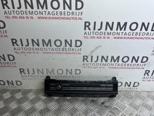 Gebruikte Radiobedienings paneel BMW 5 serie (F10) 530d 24V Prijs op aanvraag aangeboden door Autodemontage Rijnmond BV