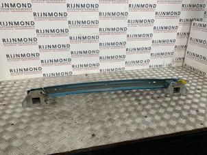 Gebruikte Bumperbalk achter Peugeot 208 I (CA/CC/CK/CL) 1.0 Vti 12V PureTech Prijs op aanvraag aangeboden door Autodemontage Rijnmond BV