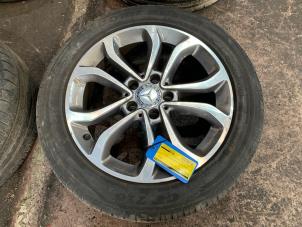 Begagnade Hjuluppsättning + däck Mercedes C (W205) C-200 2.0 CGI 16V Pris € 786,50 Inklusive moms erbjuds av Autodemontage Rijnmond BV