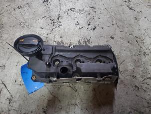 Używane Pokrywa zaworów Skoda Fabia II Combi 1.2 TDI 12V Greenline Cena € 30,00 Procedura marży oferowane przez Autodemontage Rijnmond BV