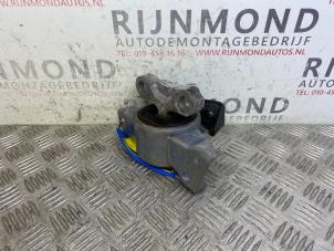 Używane Wspornik silnika Opel Corsa E 1.4 16V Cena € 18,15 Z VAT oferowane przez Autodemontage Rijnmond BV