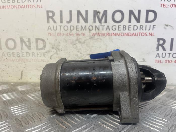 Startmotor van een BMW 3 serie Touring (E46/3) 325i 24V 2002
