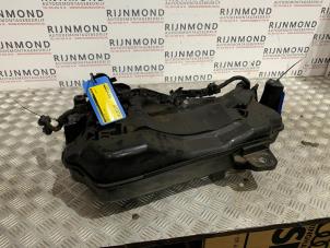 Begagnade AdBlue-tank Audi A3 Sportback (8YA) 2.0 35 TDI 16V Pris € 302,50 Inklusive moms erbjuds av Autodemontage Rijnmond BV