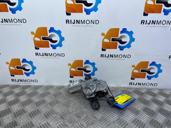 Bakre torkarmotor från en Volkswagen Polo VI (AW1) 1.0 MPI 12V 2022