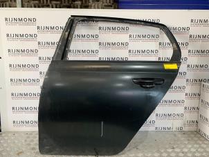 Gebruikte Deur 4Deurs links-achter Volkswagen Golf VI (5K1) 1.4 TSI 122 16V Prijs € 300,00 Margeregeling aangeboden door Autodemontage Rijnmond BV