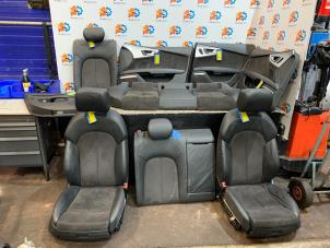Gebruikte Bekleding Set (compleet) Audi A7 Sportback (4GA/4GF) 3.0 TDI V6 24V Quattro Prijs € 450,00 Margeregeling aangeboden door Autodemontage Rijnmond BV