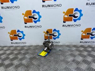 Gebruikte Hogedrukpomp Ford Fiesta 6 (JA8) 1.0 EcoBoost 12V 100 Prijs op aanvraag aangeboden door Autodemontage Rijnmond BV