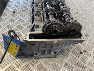 Begagnade Topplock BMW 5 serie (F10) 530d 24V Pris € 968,00 Inklusive moms erbjuds av Autodemontage Rijnmond BV