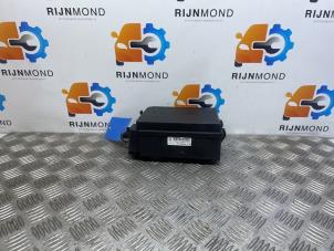 Begagnade Säkringsbox Opel Corsa E 1.4 16V Pris på förfrågan erbjuds av Autodemontage Rijnmond BV