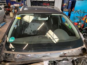 Gebruikte Voorruit Renault Megane III Grandtour (KZ) 1.4 16V TCe 130 Prijs € 150,00 Margeregeling aangeboden door Autodemontage Rijnmond BV