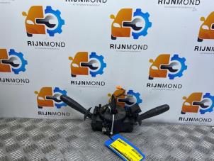 Używane Przelacznik Combi kolumny kierownicy Opel Vivaro 2.0 CDTI Cena € 50,00 Procedura marży oferowane przez Autodemontage Rijnmond BV