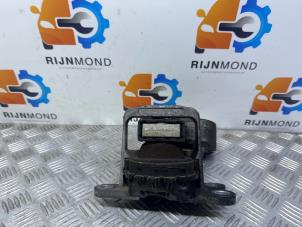 Używane Wspornik silnika Nissan Qashqai (J11) 1.6 dCi Cena na żądanie oferowane przez Autodemontage Rijnmond BV