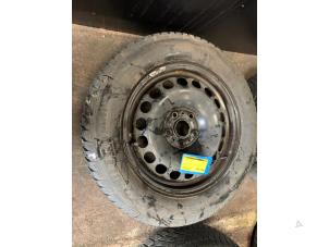 Begagnade Sporthjulsuppsättning + vinterdäck Volkswagen Passat Pris på förfrågan erbjuds av Autodemontage Rijnmond BV