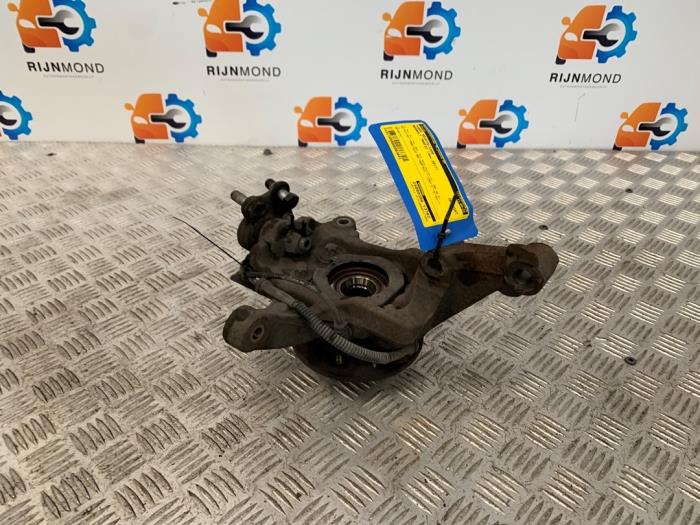 Asschenkel rechts-voor van een Renault Trafic (1FL/2FL/3FL/4FL) 1.6 dCi 125 Twin Turbo 2017