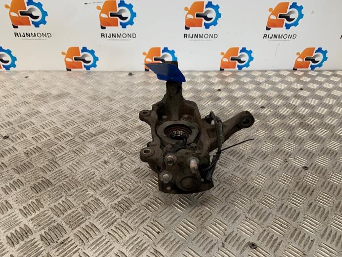 Asschenkel rechts-voor van een Renault Trafic (1FL/2FL/3FL/4FL) 1.6 dCi 125 Twin Turbo 2017