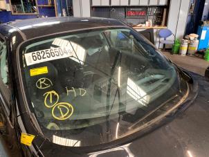 Gebruikte Voorruit Nissan Juke (F15) 1.6 16V Prijs € 151,25 Inclusief btw aangeboden door Autodemontage Rijnmond BV