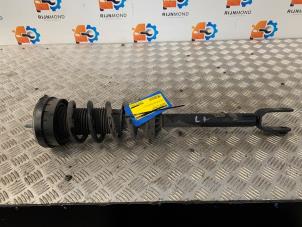 Gebruikte Schokdemper links-voor Jaguar XE 2.0d 180 16V Prijs op aanvraag aangeboden door Autodemontage Rijnmond BV