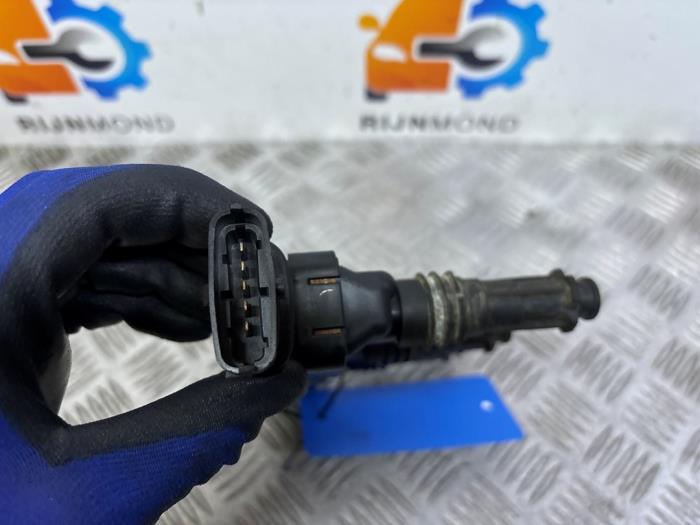 Tändspole från en Opel Corsa D 1.0 2007