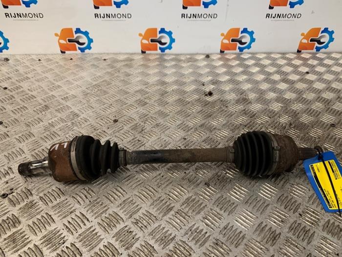 Cardanas links-voor (VWA) van een MINI Mini (R56) 1.6 16V One 2010