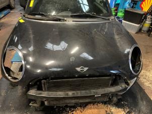 Gebruikte Motorkap Mini Mini (R56) 1.6 16V One Prijs € 300,00 Margeregeling aangeboden door Autodemontage Rijnmond BV
