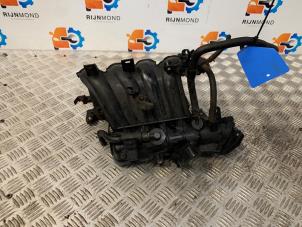 Gebruikte Spruitstuk Inlaat Hyundai i10 (F5) 1.1i 12V Prijs € 75,00 Margeregeling aangeboden door Autodemontage Rijnmond BV